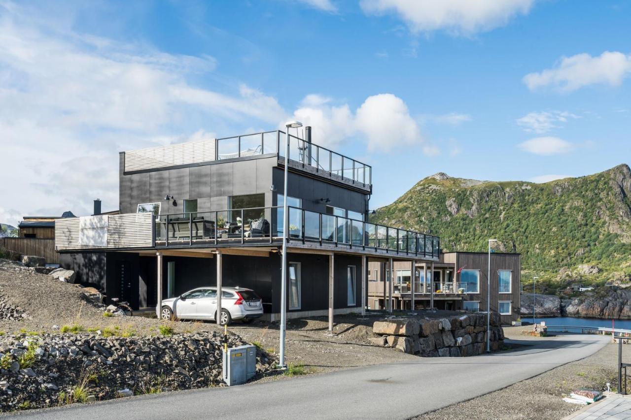 Nydelig Moderne Villa Med Fantastisk Beliggenhet. Kabelvåg Kültér fotó