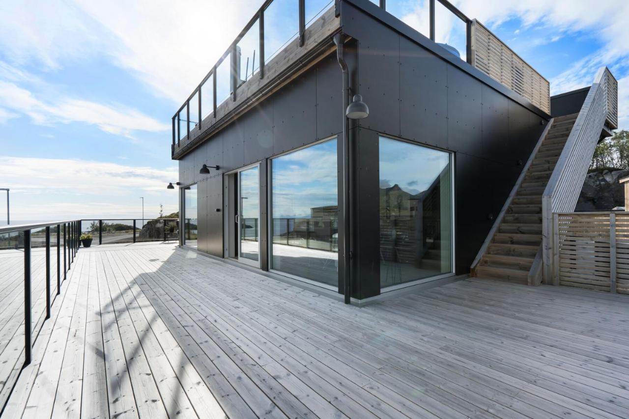 Nydelig Moderne Villa Med Fantastisk Beliggenhet. Kabelvåg Kültér fotó